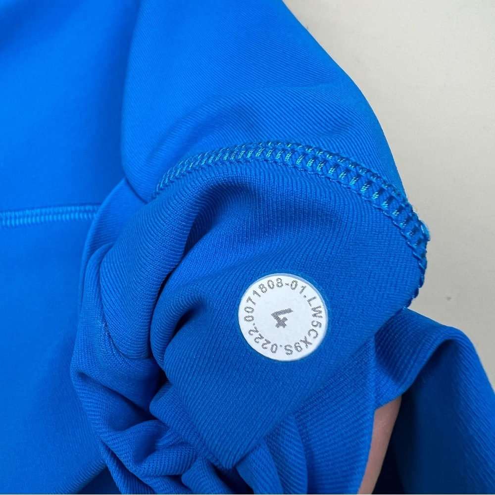 Lululemon Swift Speed High-Rise Tight 28"
Poolside 4 Blue - Picture 10 of 10